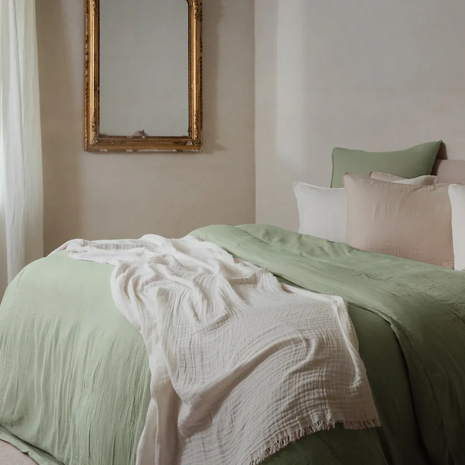 Linnea Parure de lit 3 pièces 240x220 cm et 50x70 cm mousseline de coton MILOS vert mousse