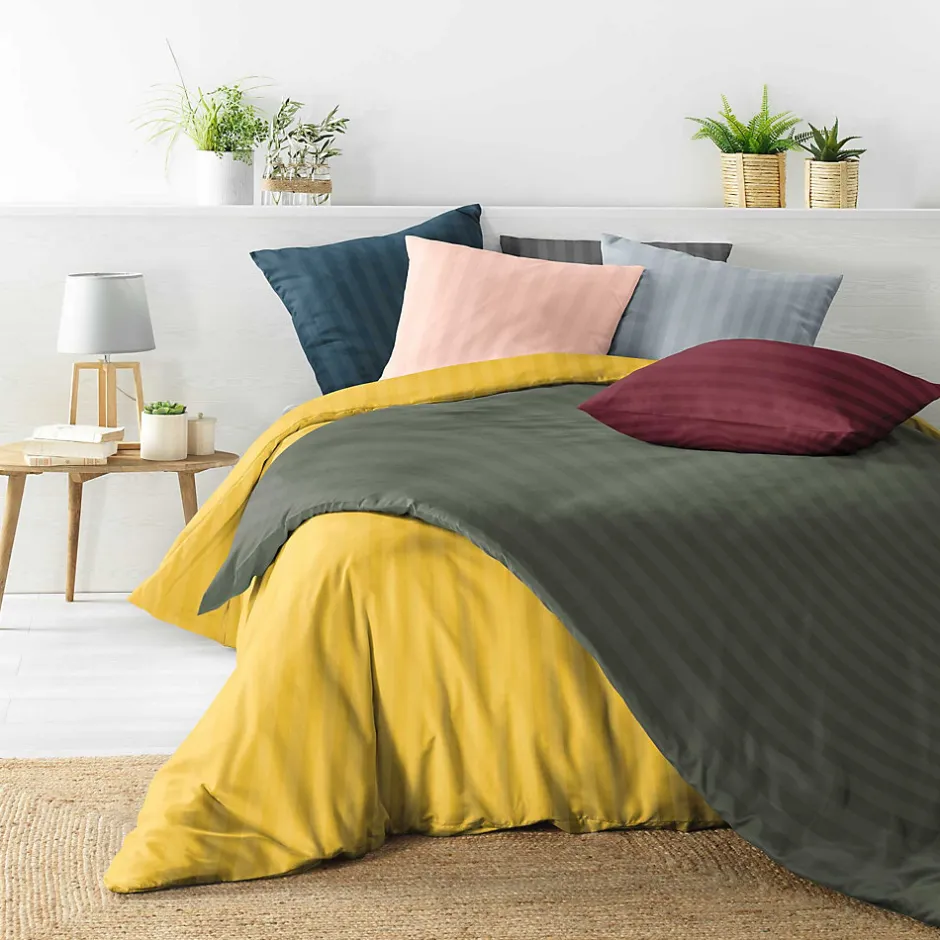 Promolinge Parure de Lit 240 x 220 cm + 2 Taies Microfibre Unie CLÉO Noir