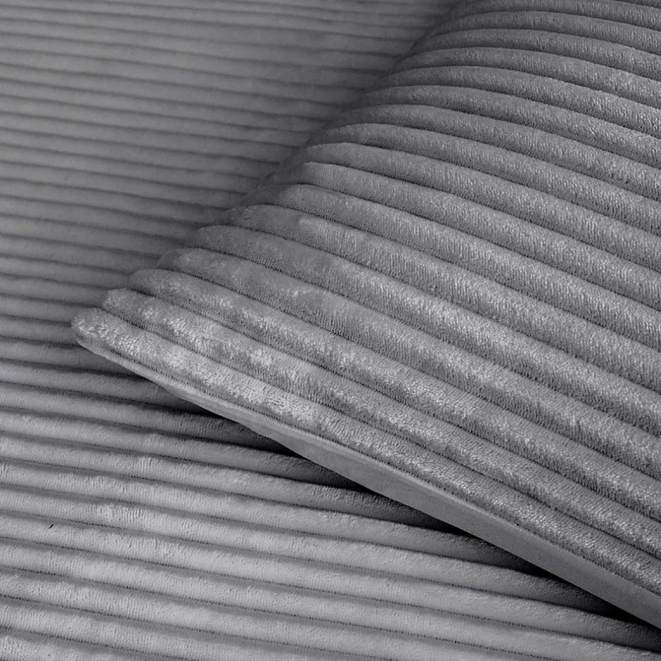 Douceur D'Intérieur Parure de lit 240x220 cm + 2 taies Flanelle relief unie VELOUTEA Anthracite