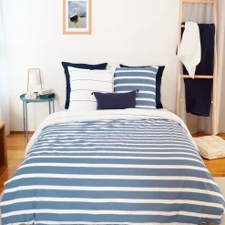 Linnea Parure de lit 240x220 cm coton BCI adouci STRIPES Bleu 3 pièces Discount