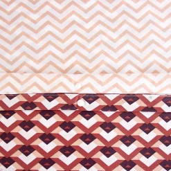 Linnea Parure de lit 240x220 cm en microfibre TIAGOH rouge motif géométrique 3 pièces Sale