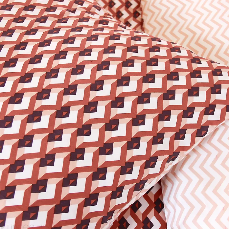 Linnea Parure de lit 140x200 cm en microfibre TIAGOH rouge motif géométrique 2 pièces Discount