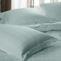 Linnea Parure de lit 280x240 cm set 65x65 satin CONCERTO carreaux vert Lichen