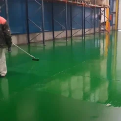 Sopgal Solvant spécial peinture époxy (5l). Réduit la viscosité, augmente l'adhérence et est utilisé pour le nettoyage des outils
