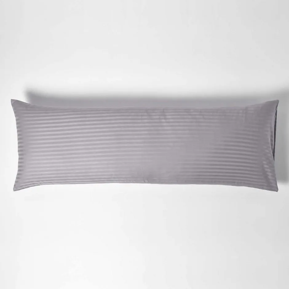 Homescapes Taie de traversin gris satin rayé en coton égyptien 330 fils, 50x140 cm -