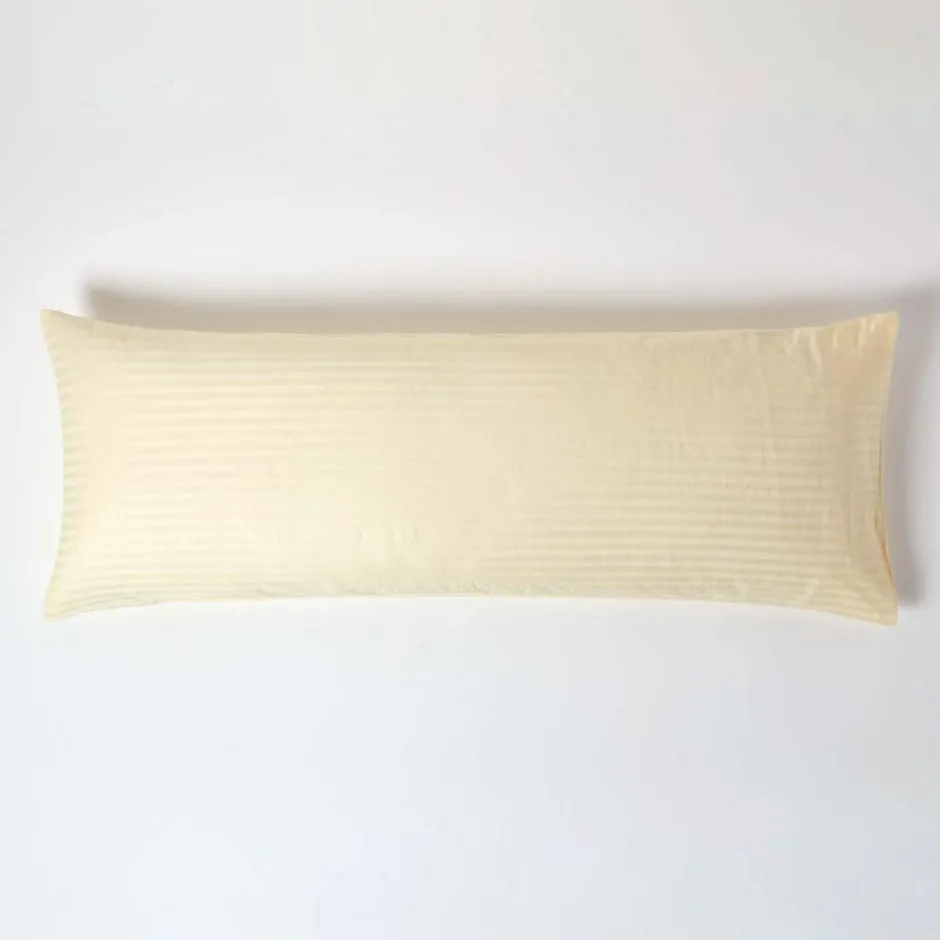 Homescapes Taie de traversin jaune pastel satin rayé en coton égyptien 330 fils, 50x140 cm -
