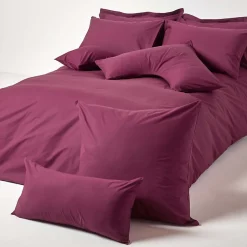 Homescapes Taie d'oreiller à volants bordeaux 100% coton égyptien 200 fils, 50x75 cm -