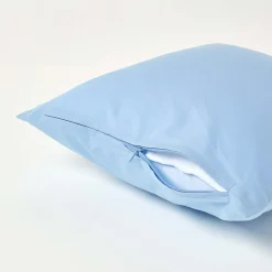 Homescapes Taie d'oreiller bleu 100% coton égyptien 200 fils, 40x40 cm -