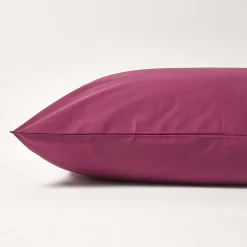 Homescapes Taie d'oreiller bordeaux 100% coton égyptien 200 fils, 60x60 cm - Best