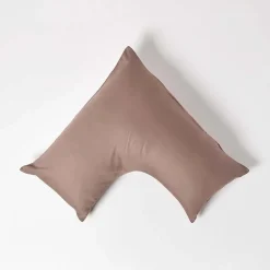 Homescapes Taie d'oreiller cervical marron en coton égyptien bio 400 fils - Outlet