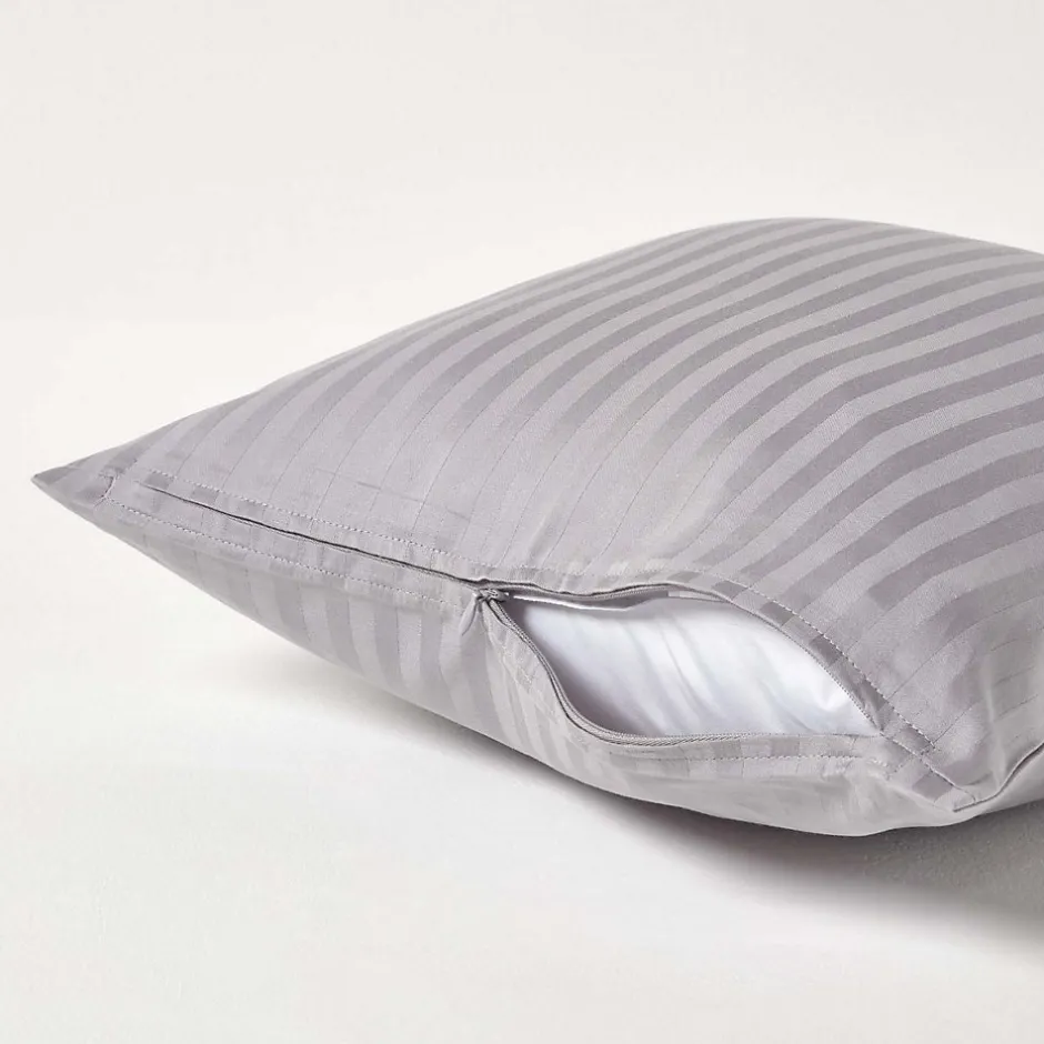 Homescapes Taie d'oreiller gris satin rayé en coton égyptien 330 fils, 40x40 cm -