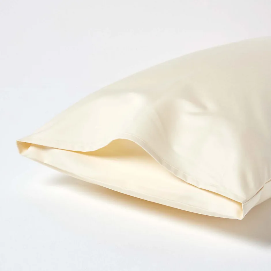 Homescapes Taie d'oreiller ivoire en satin de coton égyptien 1000 fils, 50x75 cm -