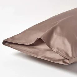 Homescapes Taie d'oreiller marron en coton égyptien bio 400 fils, 50x75 cm -