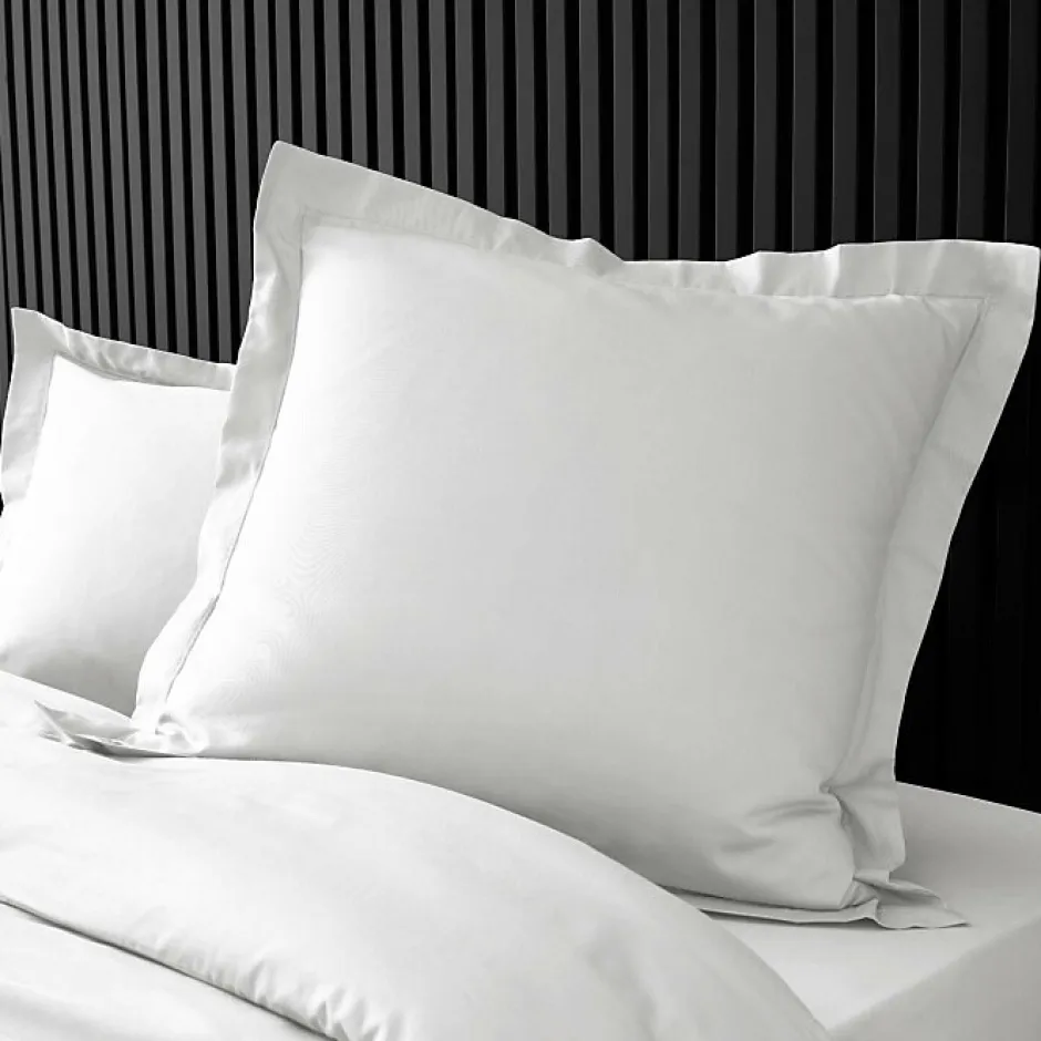 Douceur D'Intérieur Taie d'oreiller unie 100% Percale de Coton ORIGINE (63x63 cm - Blanc) Best