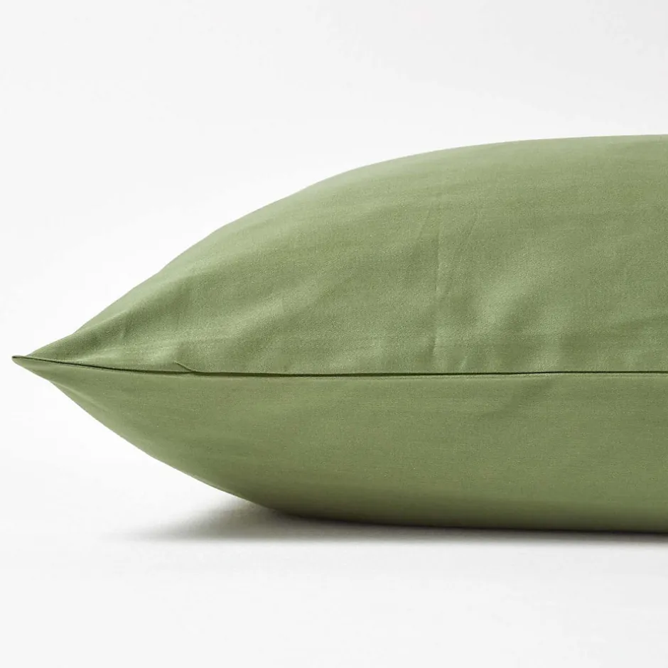 Homescapes Taie d'oreiller vert mousse en coton égyptien bio 400 fils, 60x60 cm -