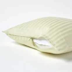 Homescapes Taie d'oreiller vert sauge satin rayé en coton égyptien 330 fils, 40x40 cm -