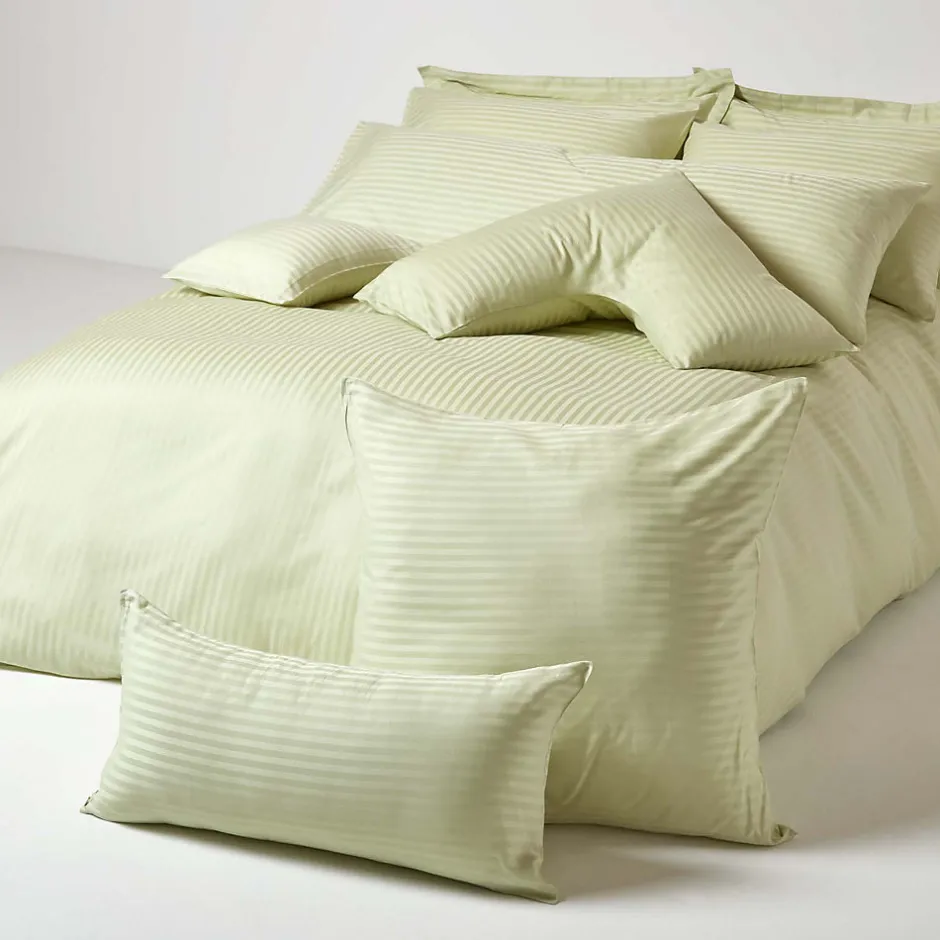 Homescapes Taie d'oreiller vert sauge satin rayé en coton égyptien 330 fils, 40x40 cm -