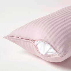Homescapes Taie d'oreiller violet satin rayé en coton égyptien 330 fils, 40x80 cm -