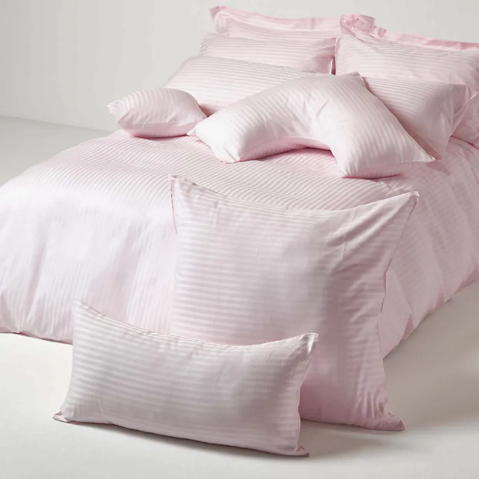 Homescapes Taie d'oreiller violet satin rayé en coton égyptien 330 fils, 40x80 cm -