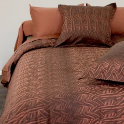 Linnea Taie d'oreiller 65x65 cm Satin de coton OPERA Marron foncé