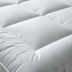 The White Stone Surmatelas 160x190 cm en ouate de 800 g